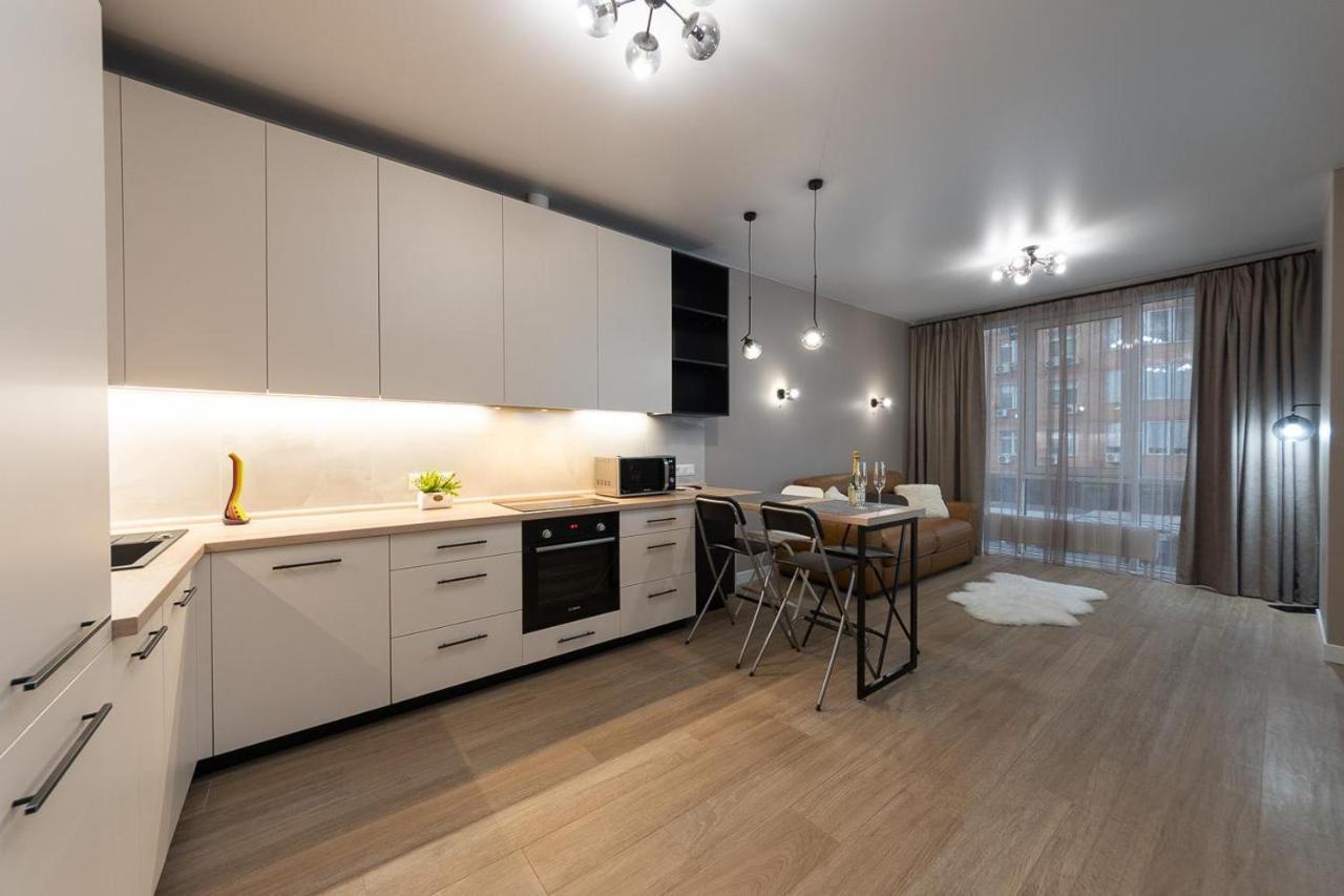 New Modern Apartments. Metro Minskaya *